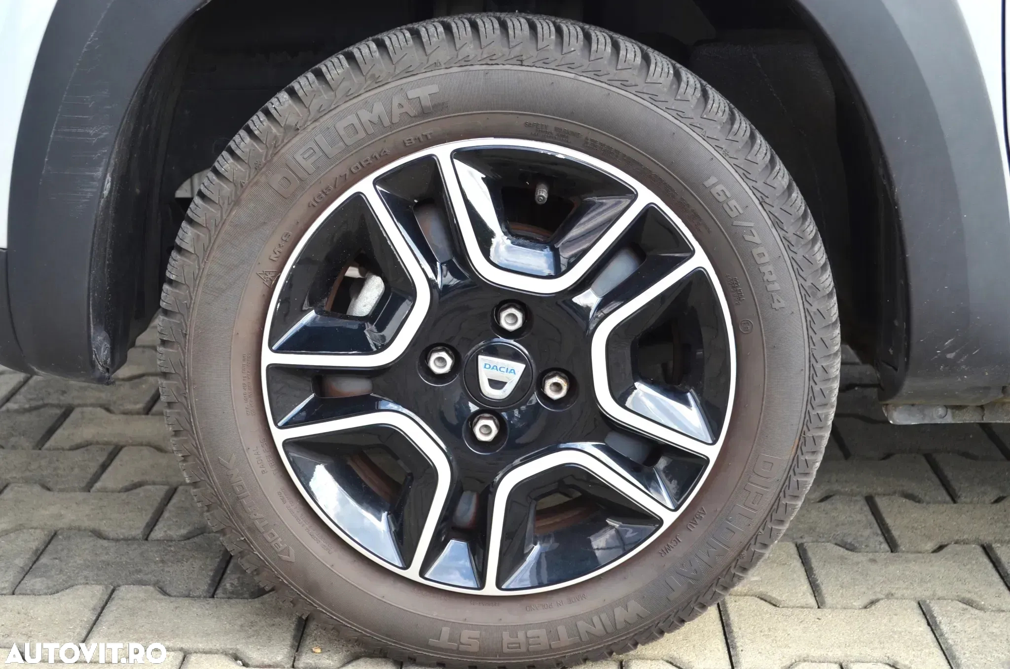 Dacia Spring Comfort Plus - 12