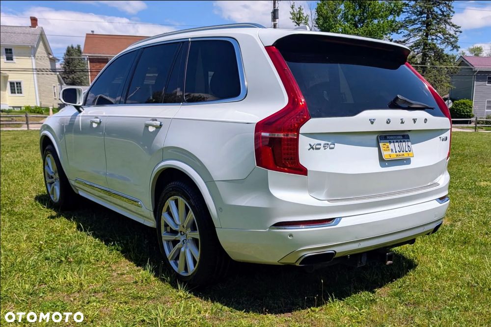 Volvo XC 90 - 4