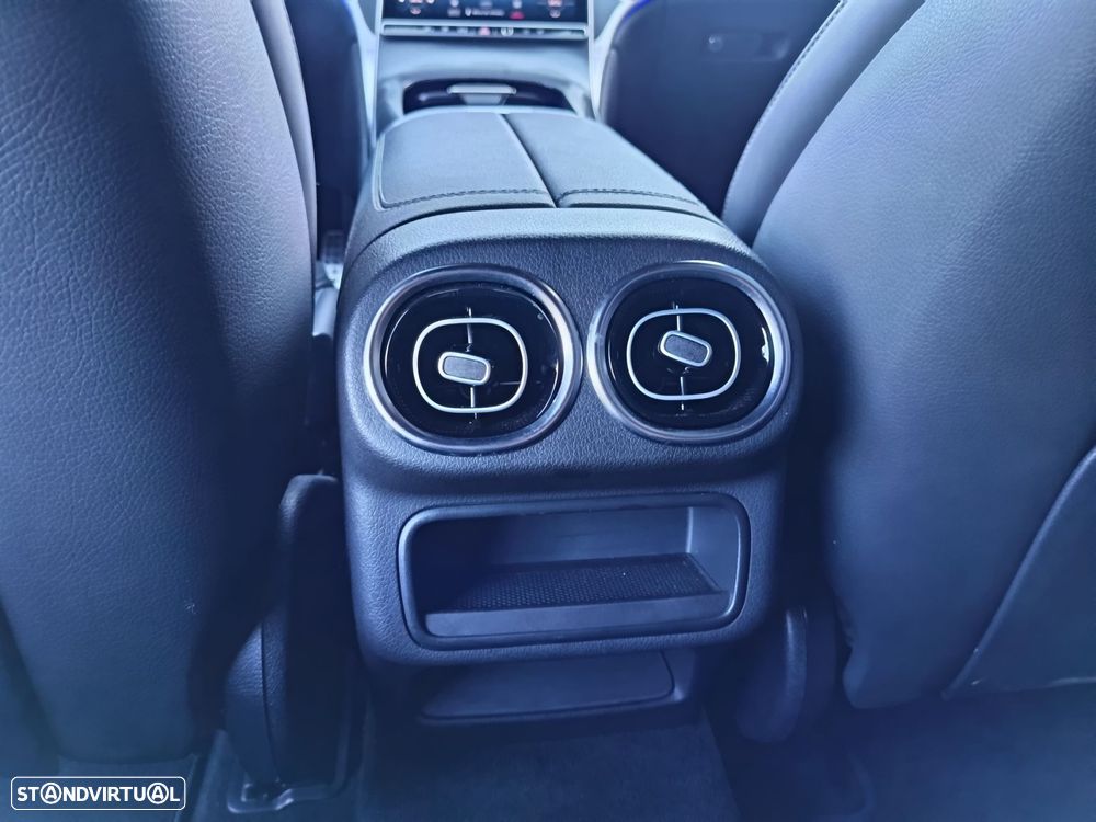 Mercedes-Benz GLC 300 - 33