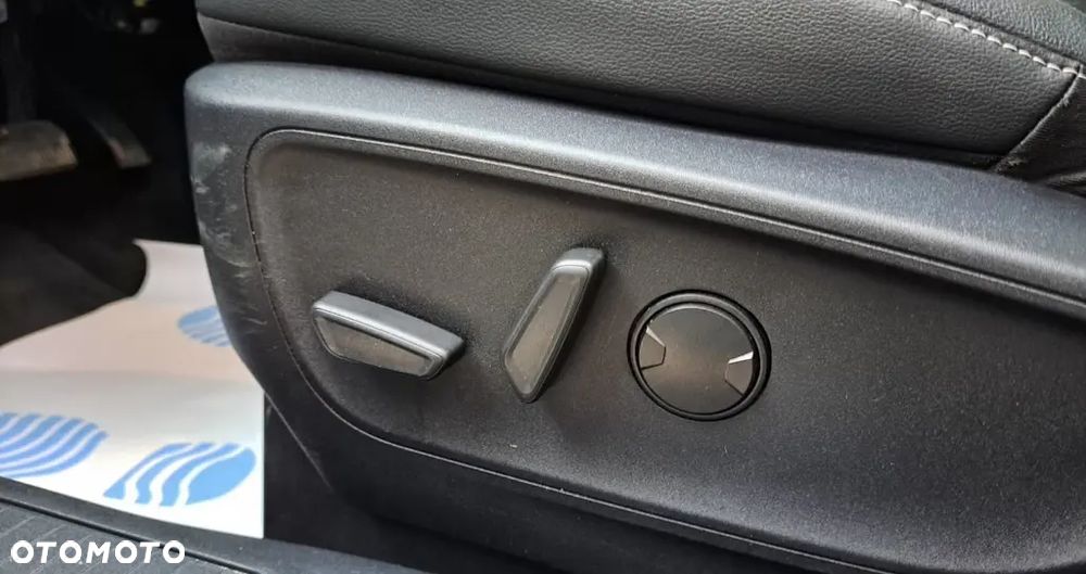 Ford Kuga 2.0 EcoBlue AWD Titanium X - 19