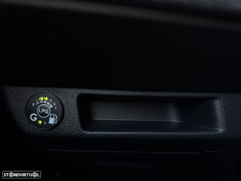 Renault Clio 1.0 TCe Evolution Bi-Fuel - 27