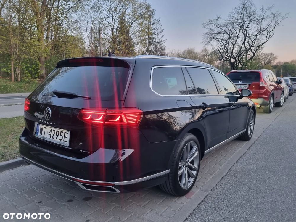 Volkswagen Passat Variant 2.0 TDI 4Mot Elegance DSG - 34