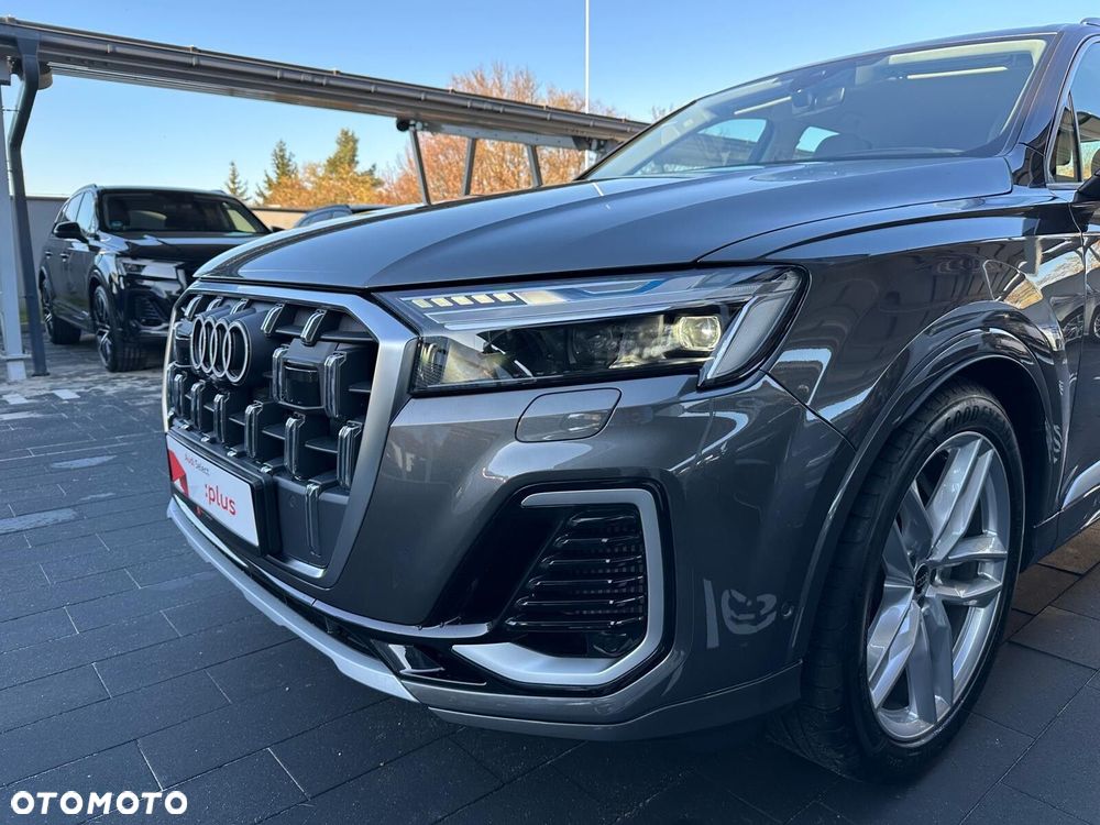 Audi Q7 - 10
