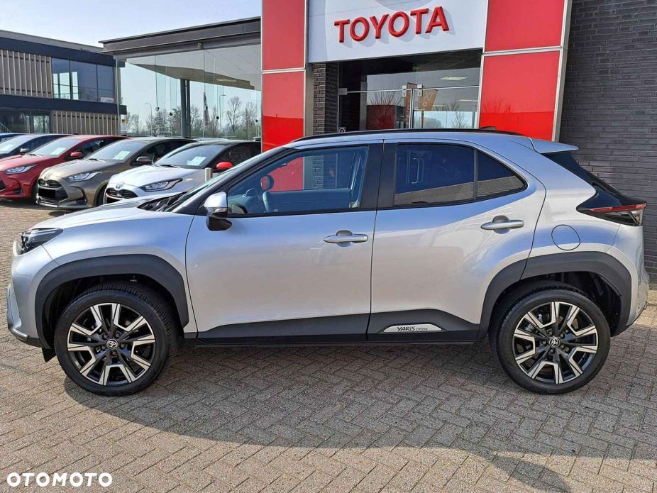 Toyota Yaris Cross Hybrid 1.5 Executive - 2