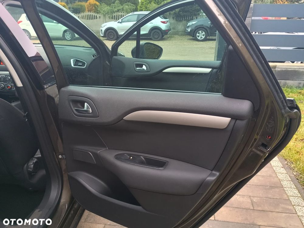 Citroën C4 VTi 120 Selection - 18