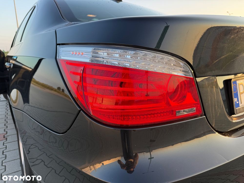 BMW Seria 5 525i - 27