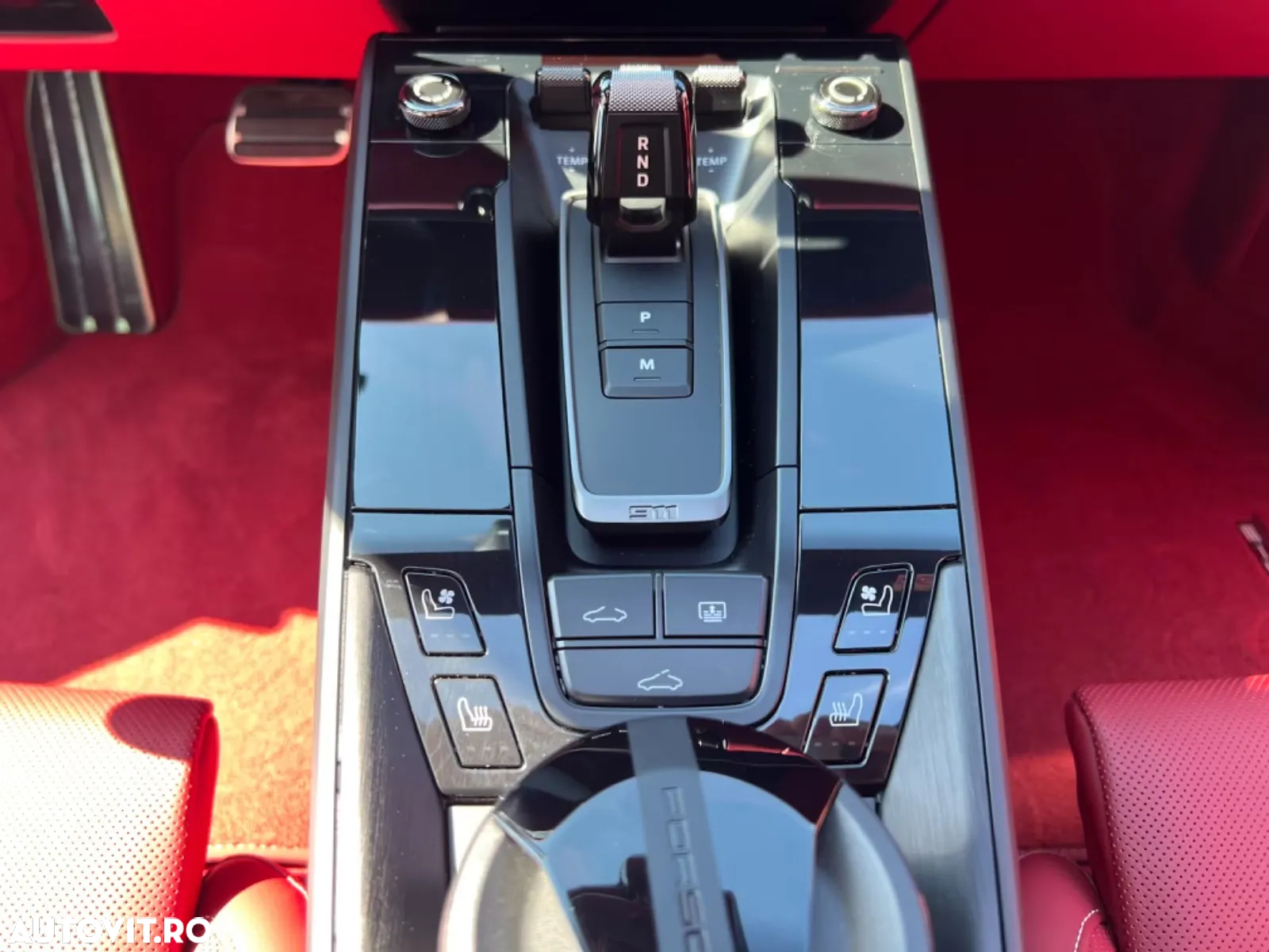 Porsche 911 Carrera Cabrio 4 GTS PDK - 19