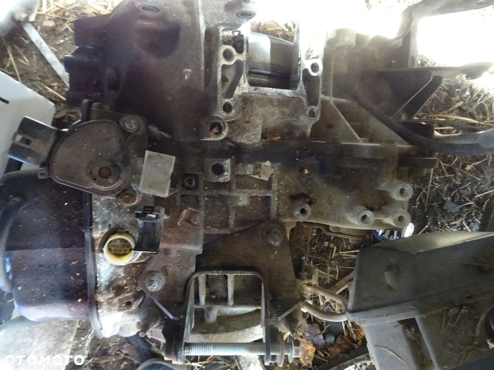 FORD MAVERICK 3,0 V6 203 KM LIFT SKRZYNIA BIEGOW AUTOMATYCZNA KONWERTER LINKI ZMIANY BIEGOW W PODLODZE POLOS LEWA PRAWA  CZESCI ROZNE