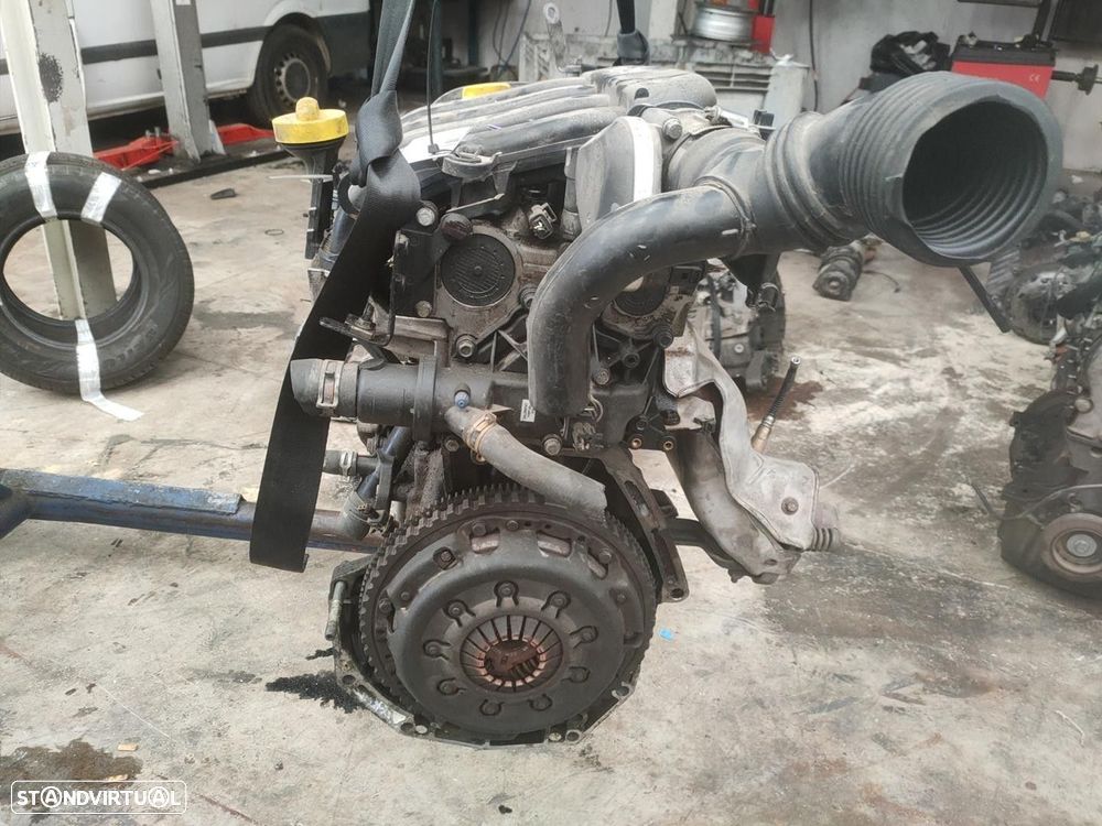 MOTOR COMPLETO RENAULT SCÉNIC II 2006 -K4M766 - 4