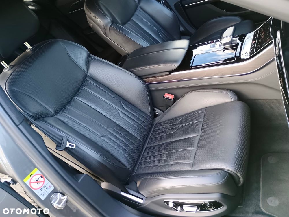 Audi A8 55 TFSI quattro tiptronic - 36