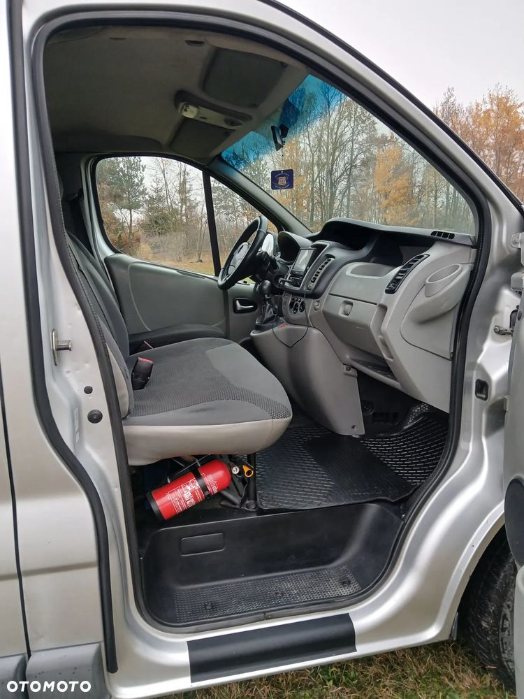 Opel Vivaro - 22