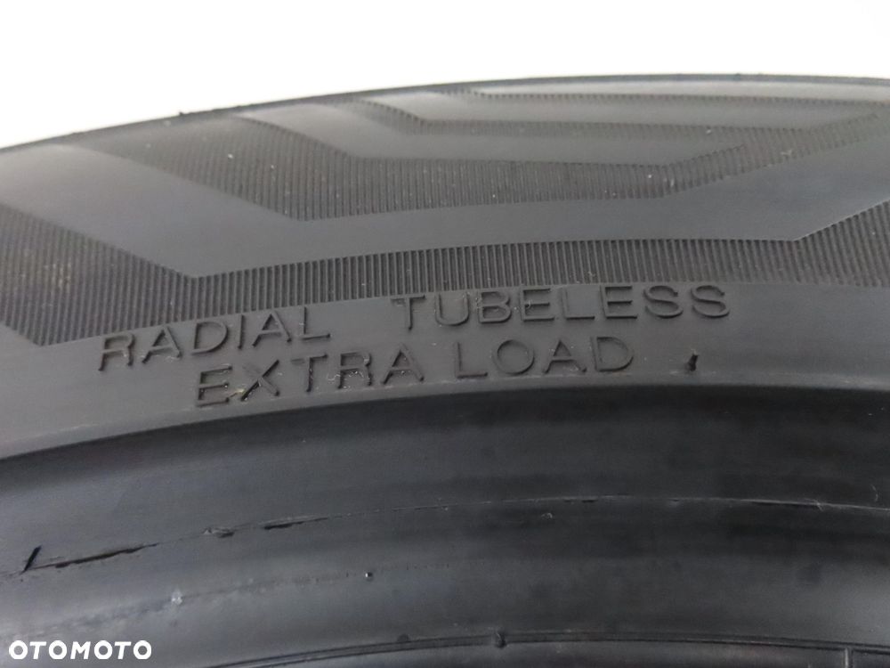 245/40R19 OPONA CAŁOROCZNA Vredestein Quatrac Pro+ 98Y XL - 2