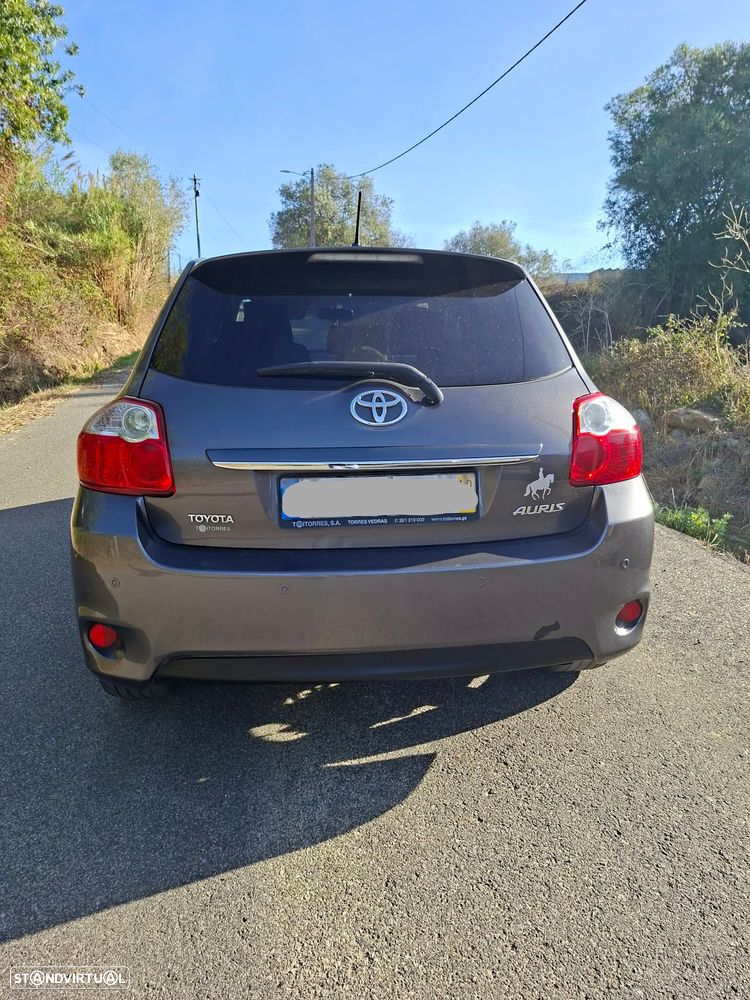 Toyota Auris - 4