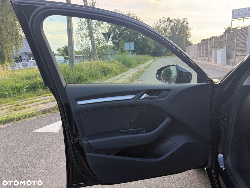 Audi A3 Sportback 1.4 TFSI Ambiente - 18