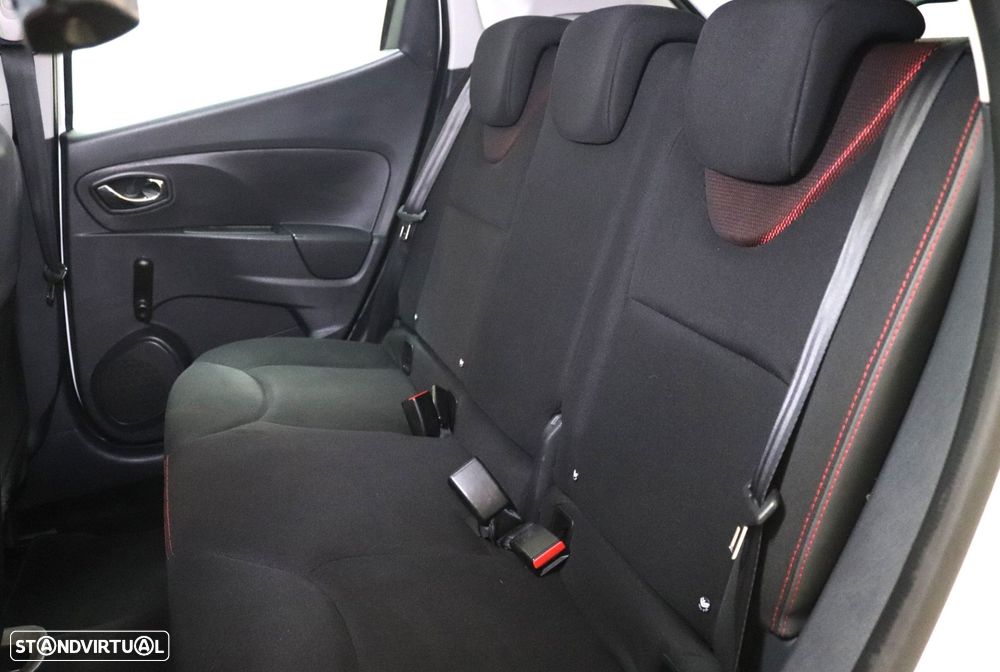 Renault Clio 1.2 16V Confort - 22