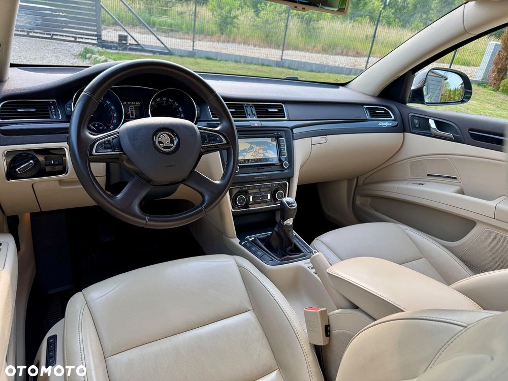 Skoda Superb 2.0 TDI L&K - 37