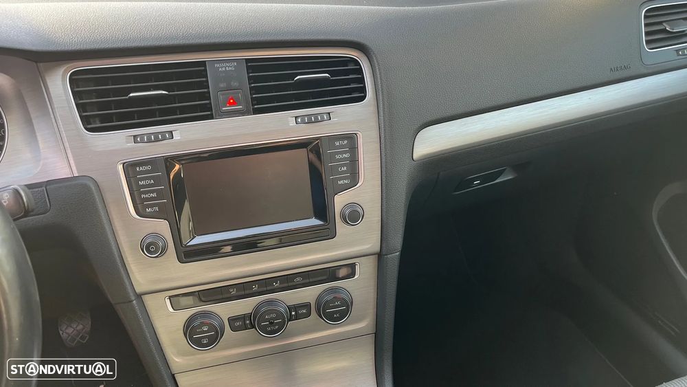 VW Golf 1.6 TDi Edition - 18