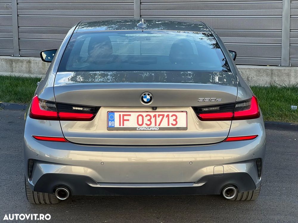 BMW Seria 3 330e Aut. M Sport - 19