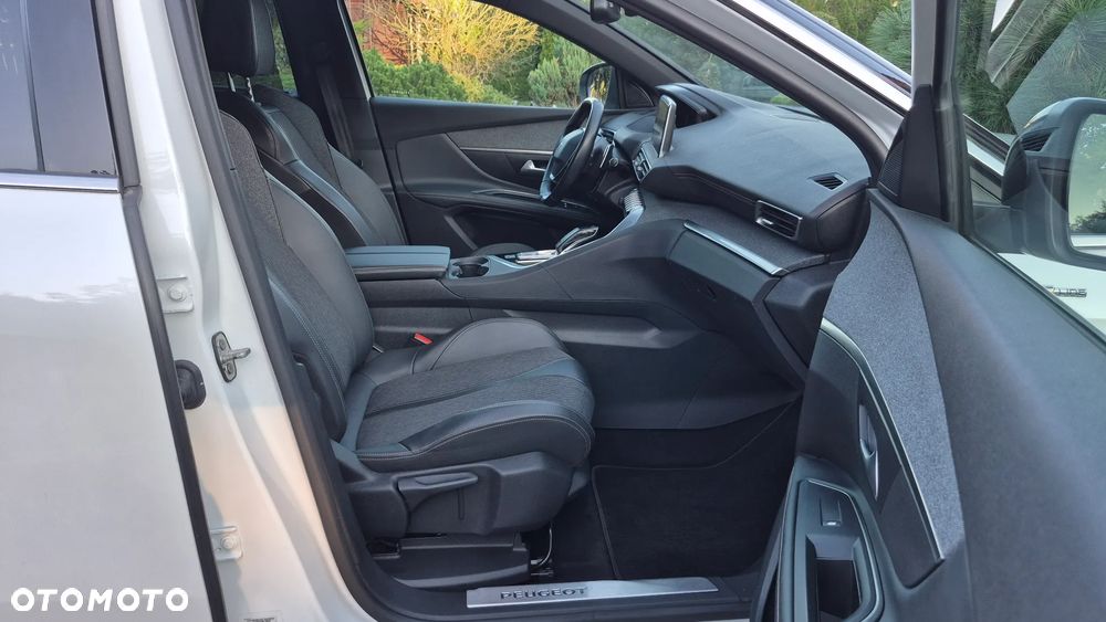Peugeot 5008 PureTech 180 EAT8 Stop & Start GT Pack - 23