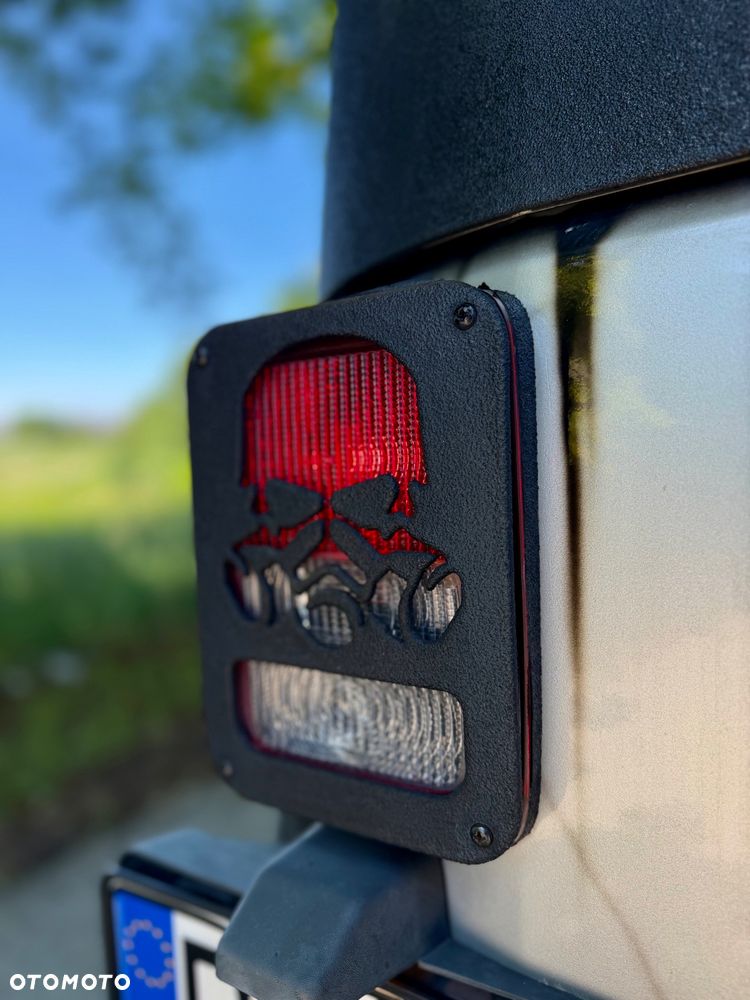 Jeep Wrangler 3.8 Sahara - 14