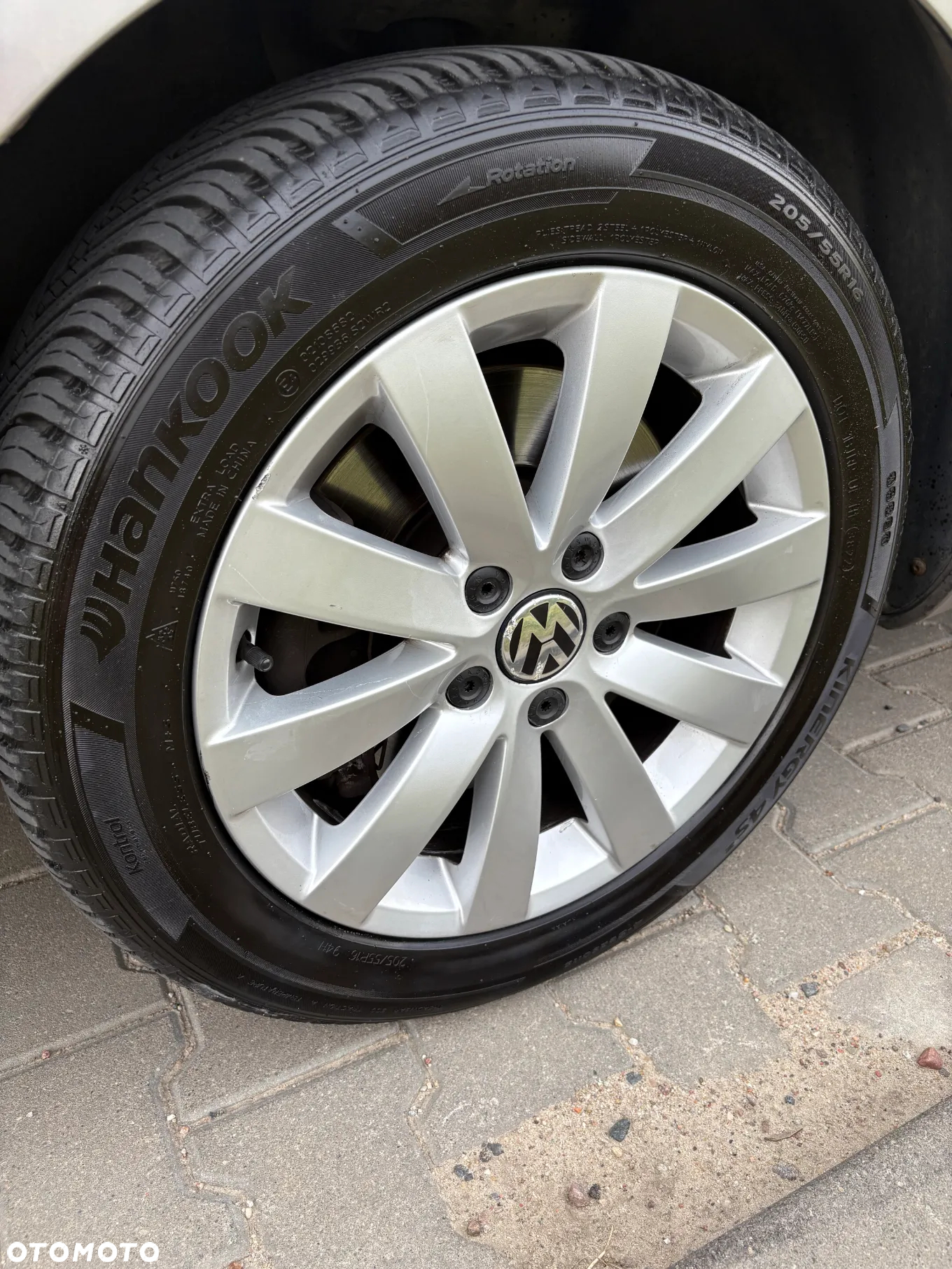 Volkswagen Passat 1.6 TDI BlueMotion Technology Comfortline - 14