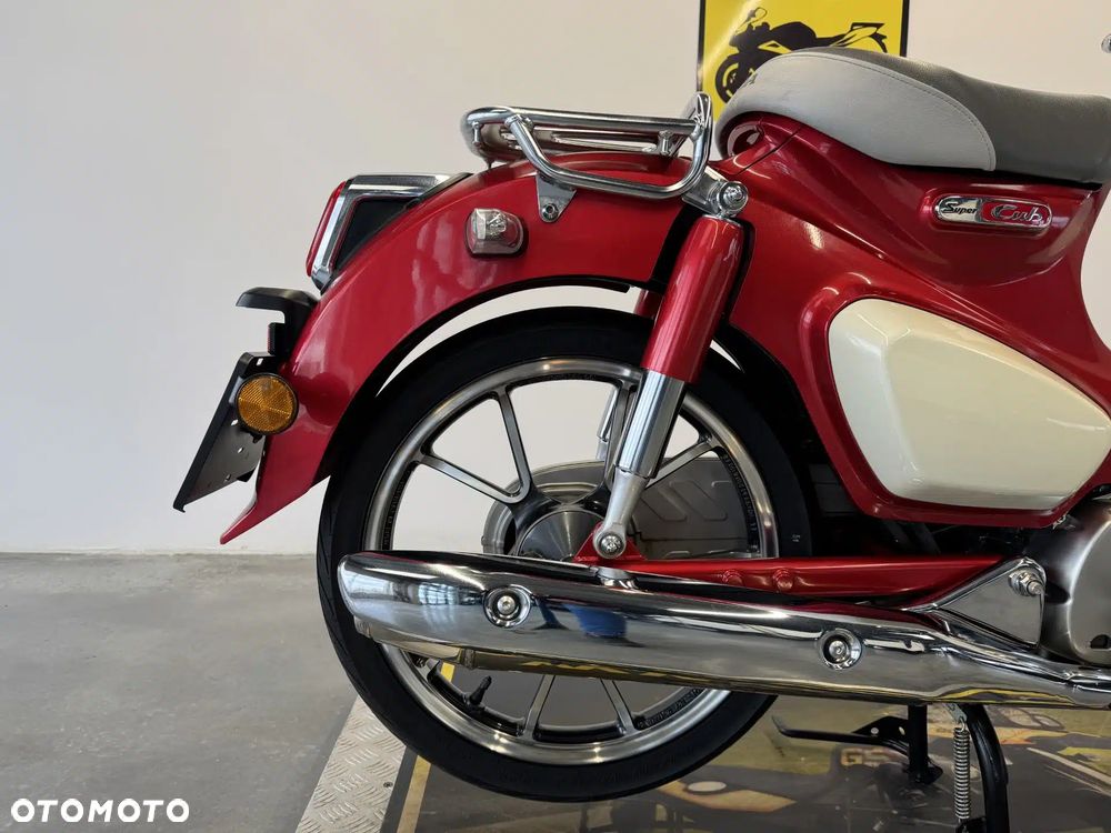 Honda Super Cub - 16