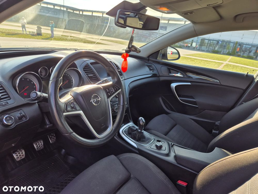 Opel Insignia 1.6 Turbo Edition - 9