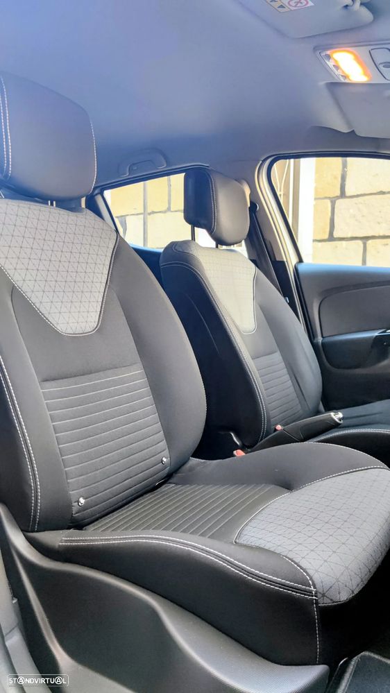 Renault Clio 0.9 TCE Luxe - 12