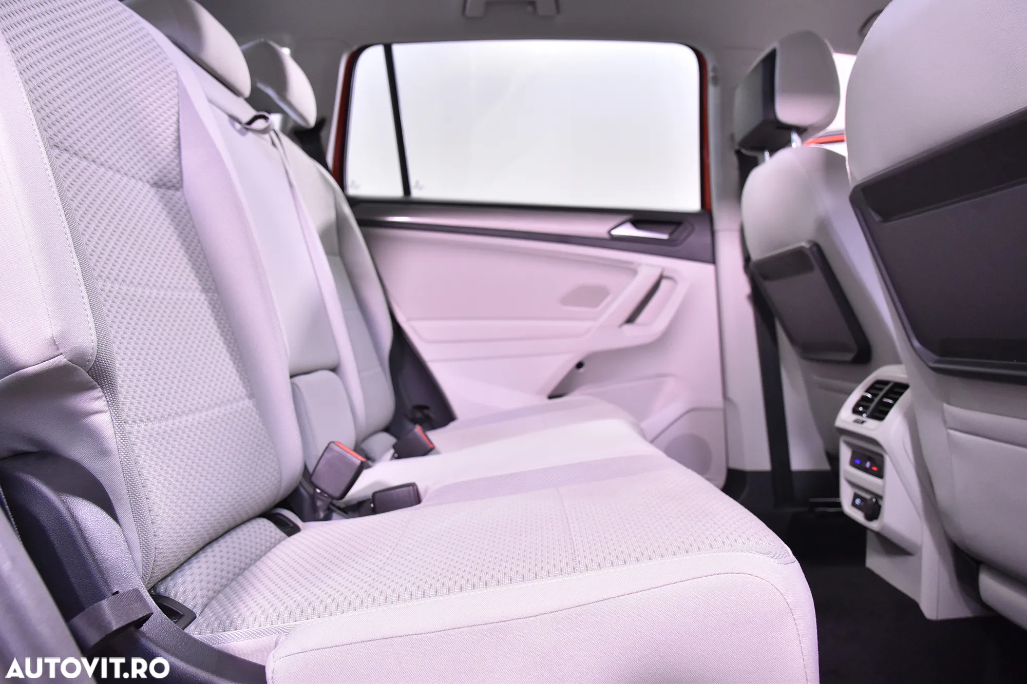 Volkswagen Tiguan Allspace 2.0 TDI DSG Life - 12