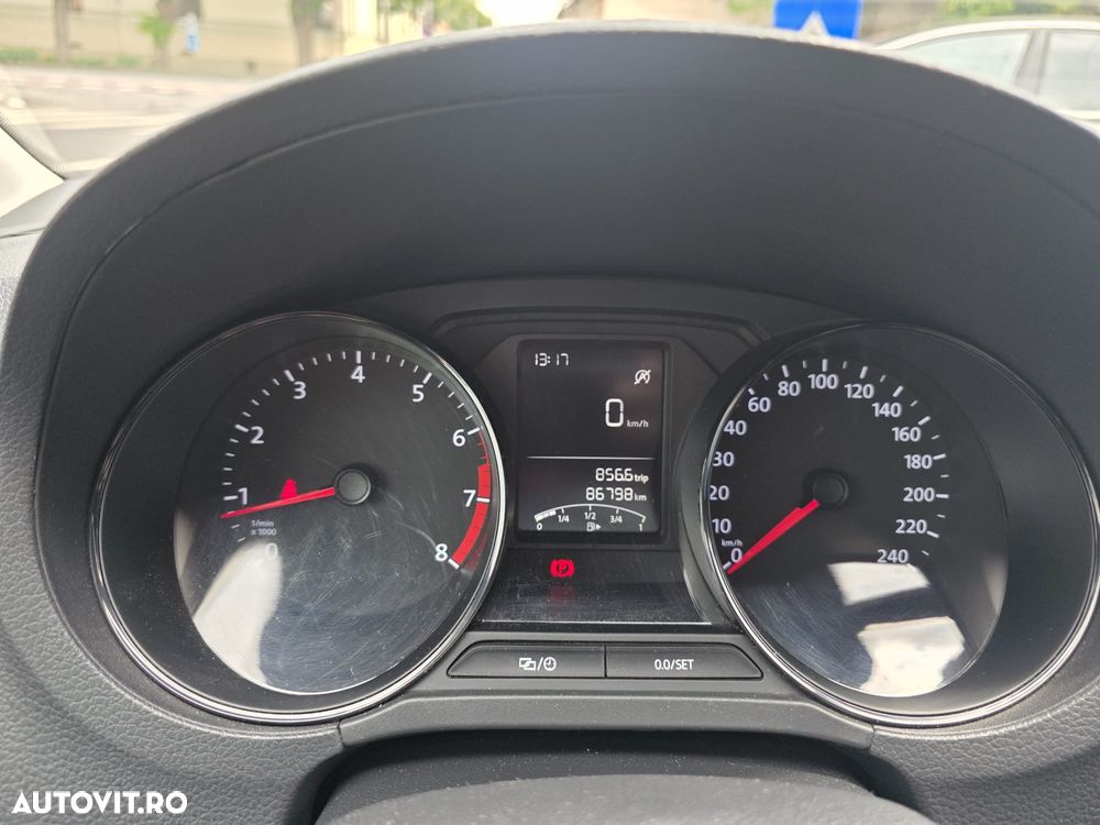 Volkswagen Polo 1.0 Comfortline - 9