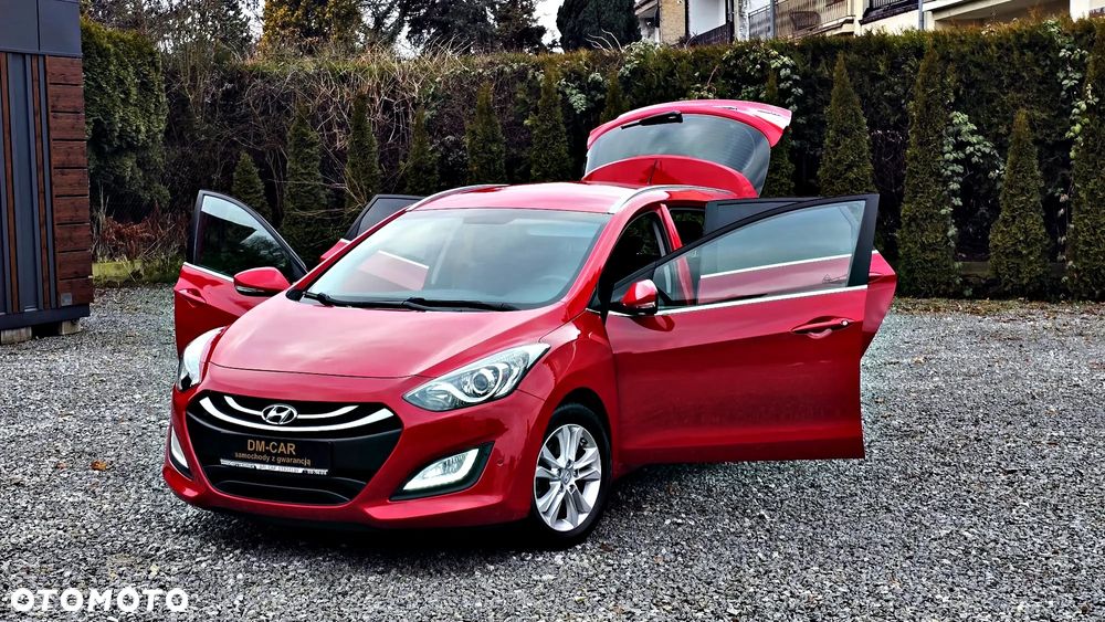 Hyundai i30 blue Kombi 1.6 GDi Passion - 19