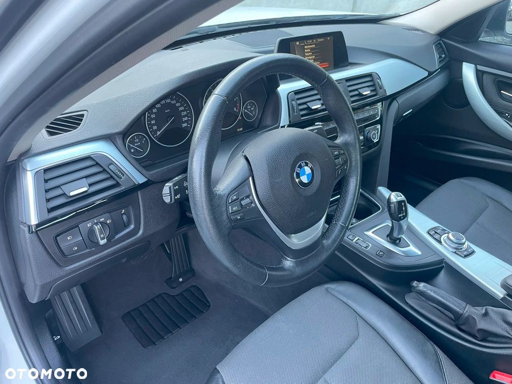 BMW Seria 3 - 26