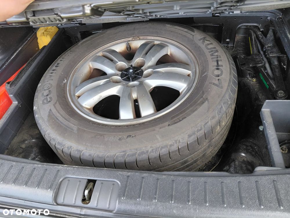 Hyundai Tucson 2.0 CRDi VGT 2WD GLS - 22