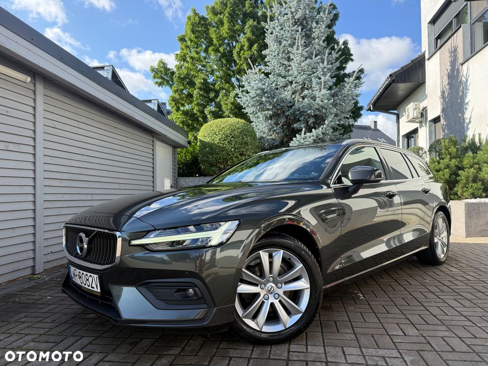 Volvo V60 D3 Momentum Core - 1