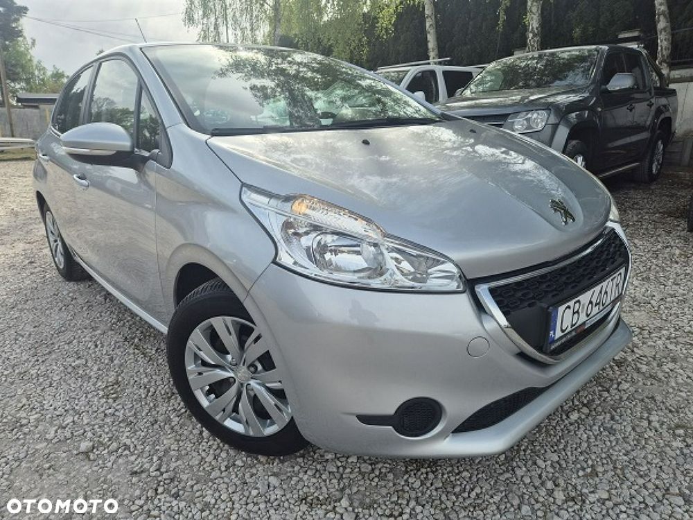 Peugeot 208 - 5