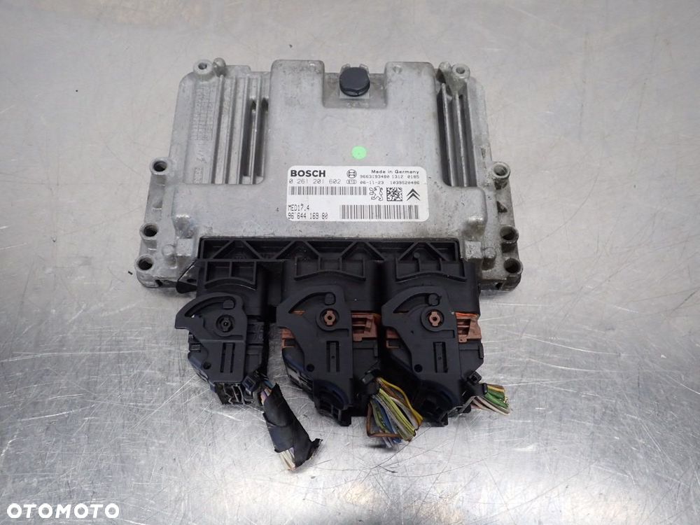 KOMPUTER SILNIKA PEUGEOT 207 1.6 0261201602 9664416980