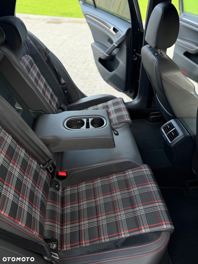 Volkswagen Golf 2.0 TSI BMT GTI Performance DSG - 24