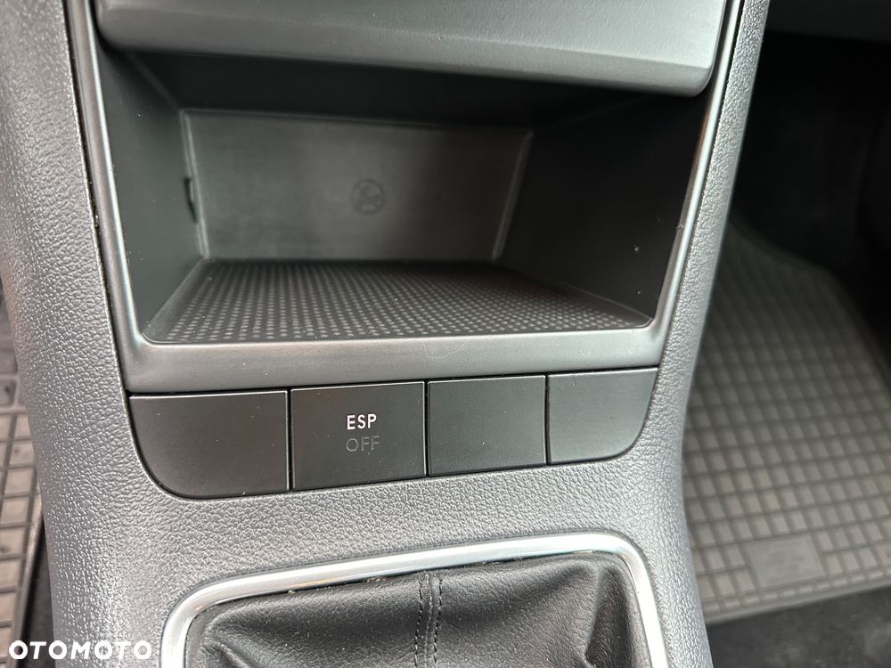 Volkswagen Golf Plus 1.6 Edition - 24