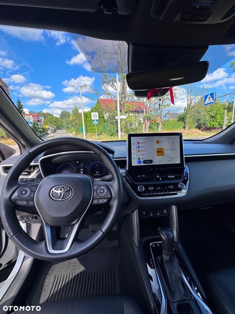 Toyota Corolla Cross - 10