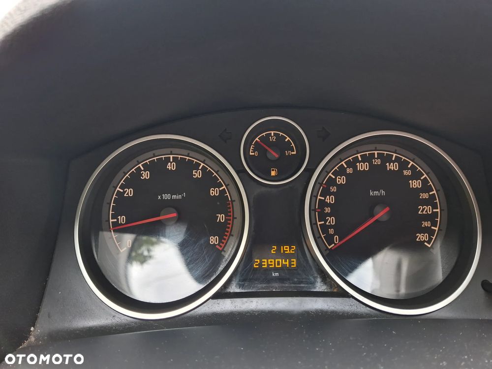 Opel Astra - 24