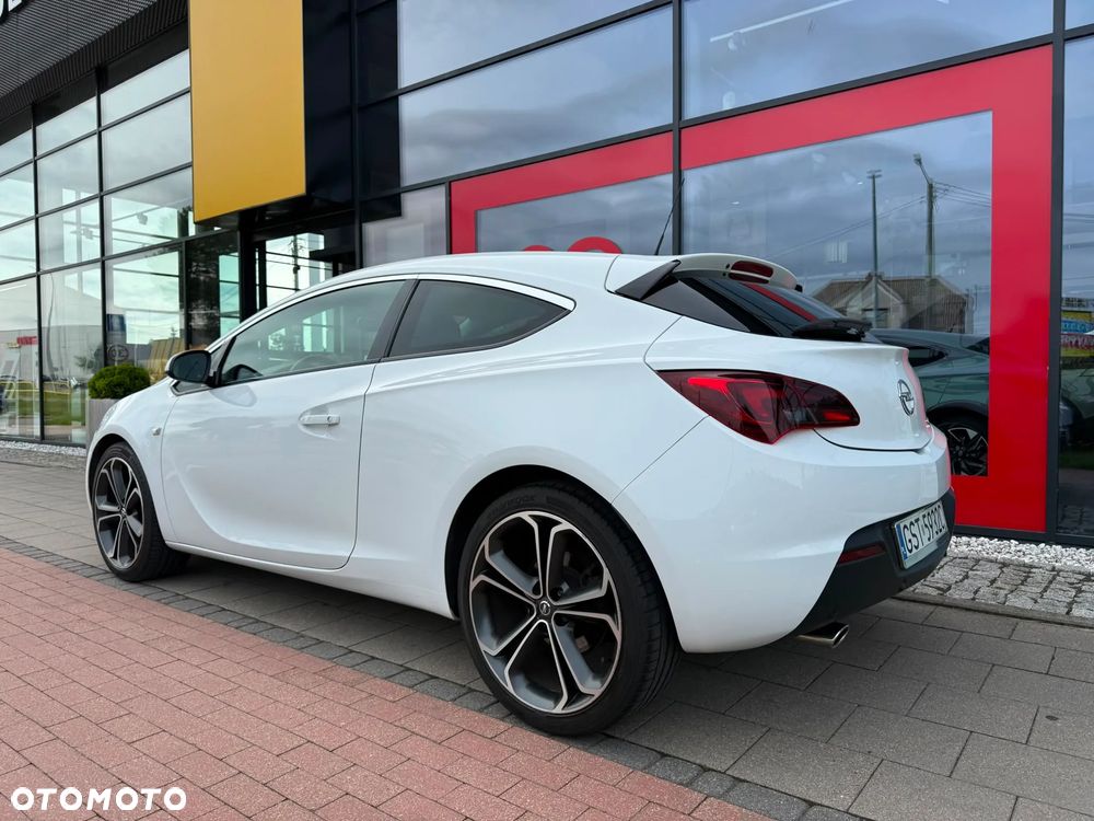 Opel Astra 1.6 Turbo Sport - 2