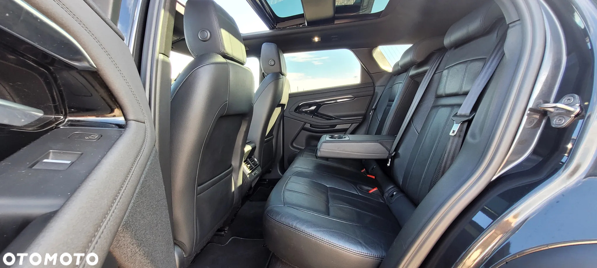 Land Rover Range Rover Evoque 2.0 D180 mHEV R-Dynamic SE - 29