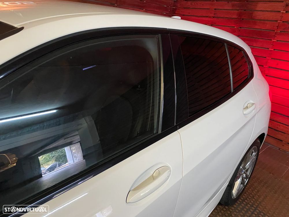 BMW 116 d Pack Desportivo M Auto - 5