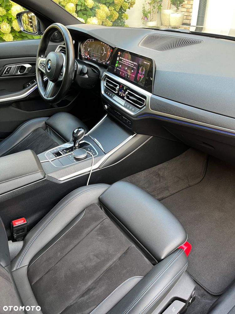 BMW Seria 3 330i xDrive M Sport sport - 13