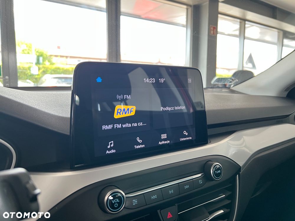 Ford Focus 1.0 EcoBoost Connected - 26