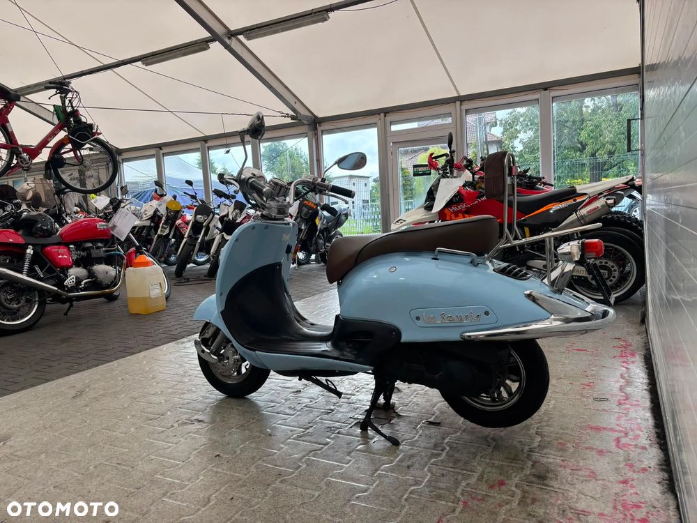 AGM Retro 50 - 7