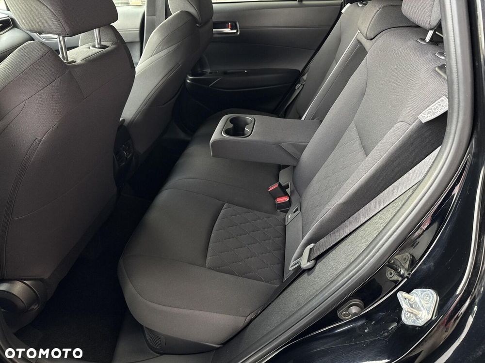 Toyota Corolla Cross - 33