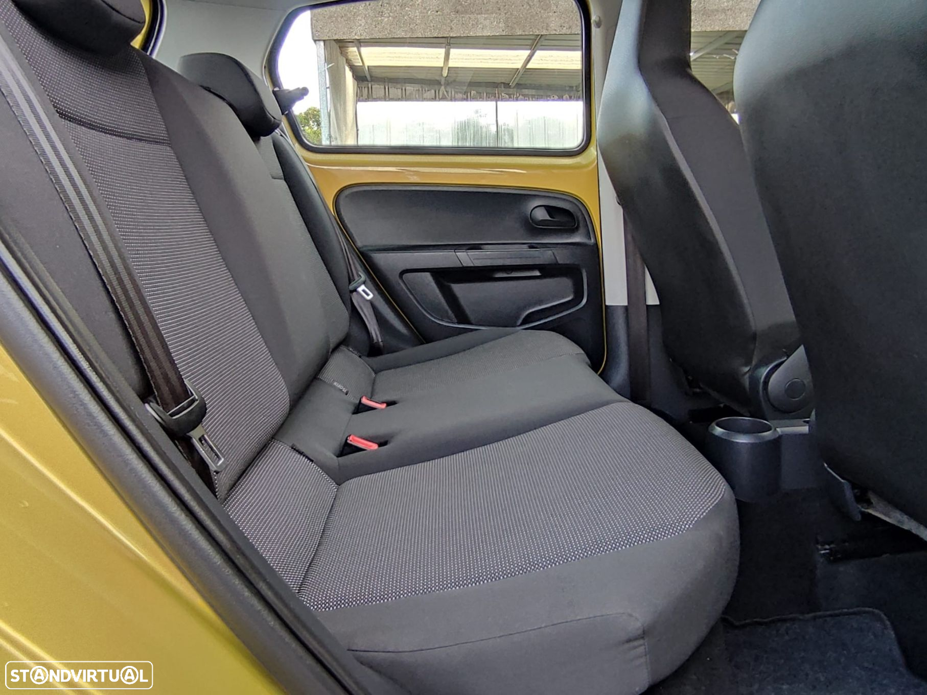 VW Up! - 24