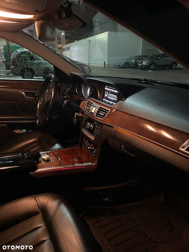 Mercedes-Benz Klasa E - 11