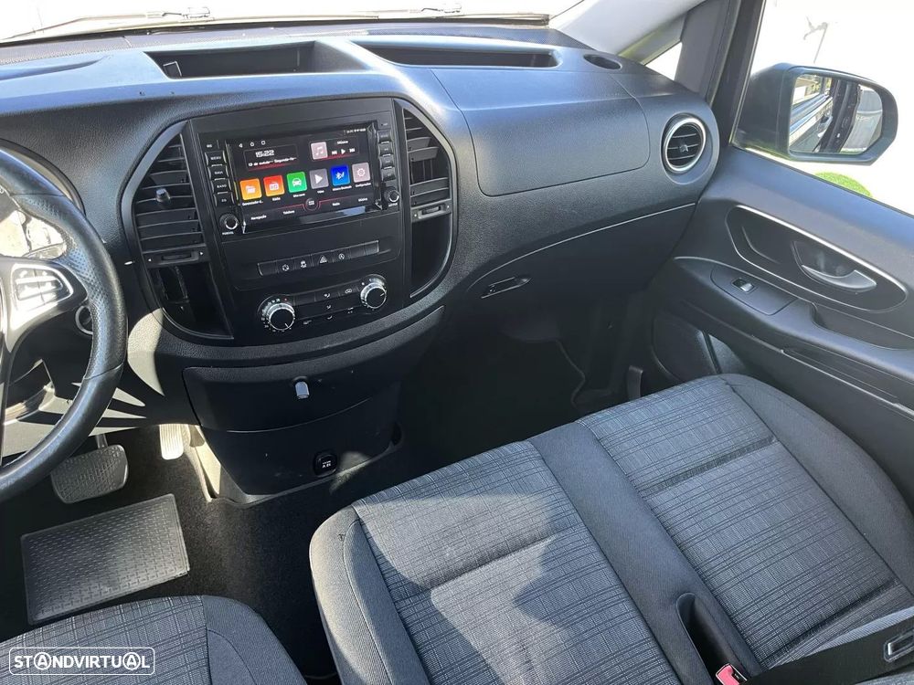Mercedes-Benz Vito Tourer 114 CDI (BlueTEC) Longa Aut. PRO - 26